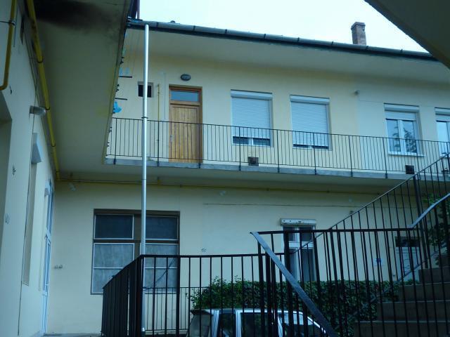 Veva Apartman - Eger Maganszallashely Ngoại thất bức ảnh